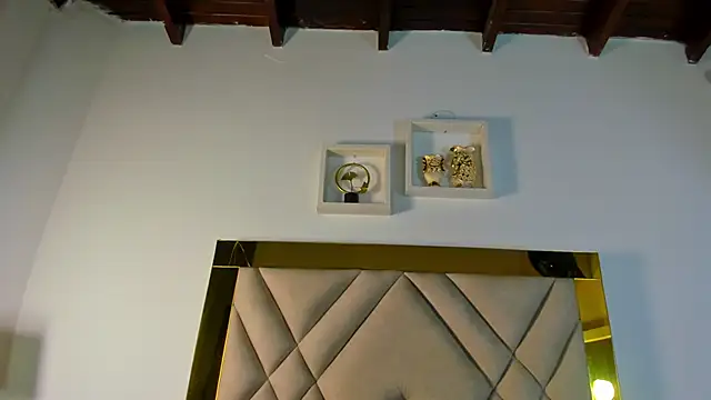 ariana-martins online show from November 2025 03:10:01 AM