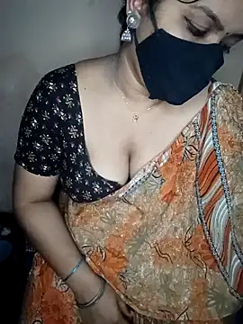 Snapshot of midhly chatting on December 2024 09:29:01 PM midhly online show from December 2024 09:29:01 PM