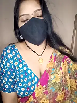 Snapshot of midhly chatting on December 2024 06:10:01 PM midhly online show from December 2024 06:10:01 PM