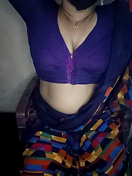 Snapshot of midhly chatting on January 2025 07:13:02 PM midhly online show from January 2025 07:13:02 PM