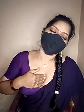 Snapshot of midhly chatting on January 2025 06:40:02 PM midhly online show from January 2025 06:40:02 PM