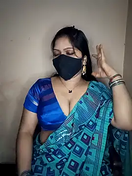 Snapshot of midhly chatting on December 2024 08:21:02 PM midhly online show from December 2024 08:21:02 PM