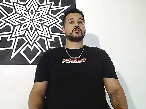  CHRIS-DENNIS  online show from April 2026 03:32:02 AM