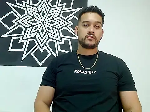  CHRIS-DENNIS  online show from April 2026 03:33:01 AM