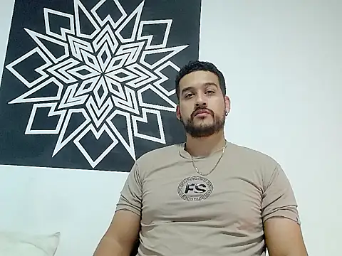  CHRIS-DENNIS  online show from April 2026 02:07:02 AM