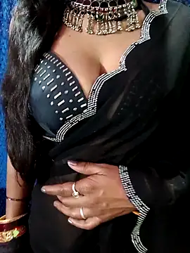 Savita hotmom online show from January 2026 05:27:01 PM