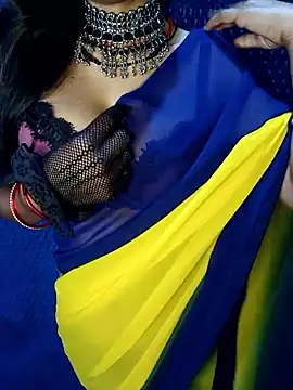 Savita hotmom online show from November 2025 04:50:01 PM