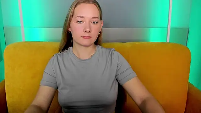 AlinaVice online show from September 2025 01:30:01 AM