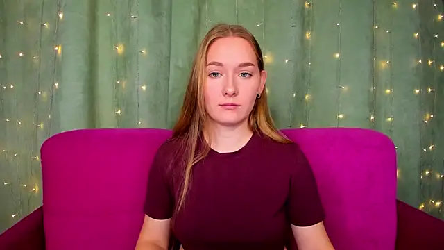 AlinaVice online show from October 2025 01:18:01 AM