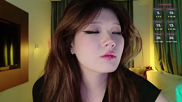 KitayamaChu online show from November 2025 12:26:01 PM