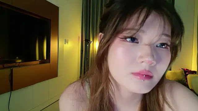 KitayamaChu online show from November 2025 05:35:01 PM