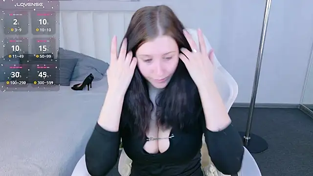 SarahStanley online show from May 2026 04:13:02 PM