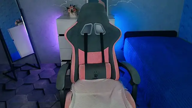 Miss-Tattoo online show from April 2026 04:54:02 PM