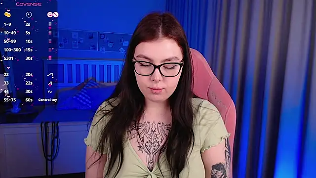 Snapshot of Arizonaa_Muse chatting on March 2025 03:25:01 AM Arizonaa Muse online show from March 2025 03:25:01 AM