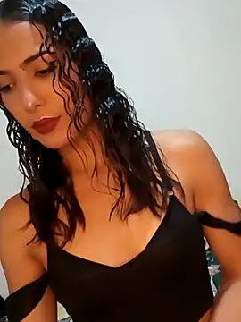Snapshot of Lanna_hott_ chatting on February 2025 07:37:02 PM Lanna hott  online show from February 2025 07:37:02 PM