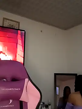 Lanna hott  online show from November 2025 11:36:01 AM