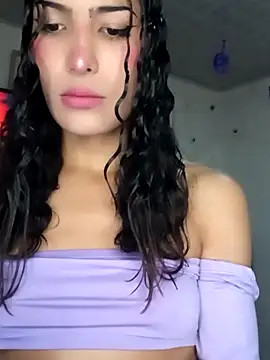 Lanna hott  online show from October 2025 05:12:02 PM