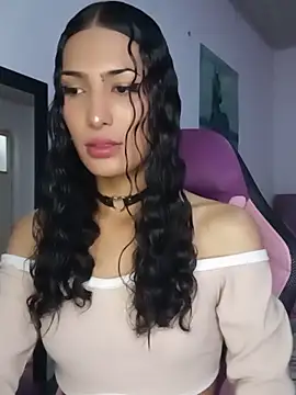 Lanna hott  online show from June 2026 12:13:01 PM