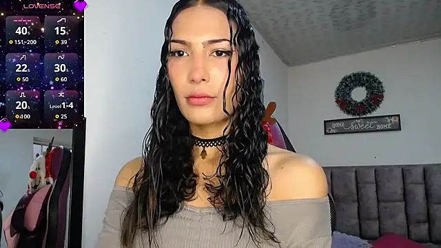 Lanna hott  online show from December 2025 11:27:02 AM