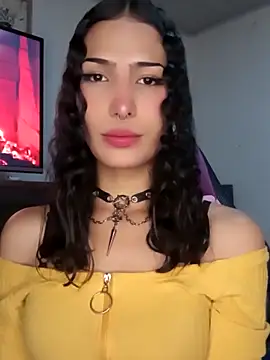 Snapshot of Lanna_hott_ chatting on September 2025 08:25:01 PM Lanna hott  online show from September 2025 08:25:01 PM