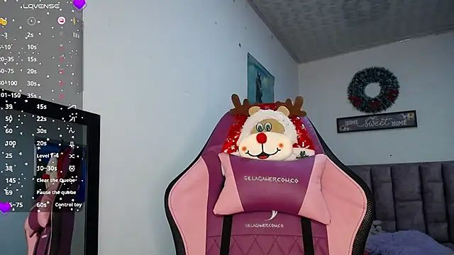 Lanna hott  online show from December 2025 07:19:02 PM