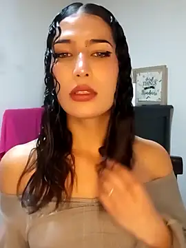 Snapshot of Lanna_hott_ chatting on March 2025 01:01:02 PM Lanna hott  online show from March 2025 01:01:02 PM