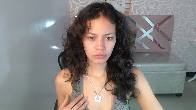 Tyna ch online show from September 2025 04:50:01 PM