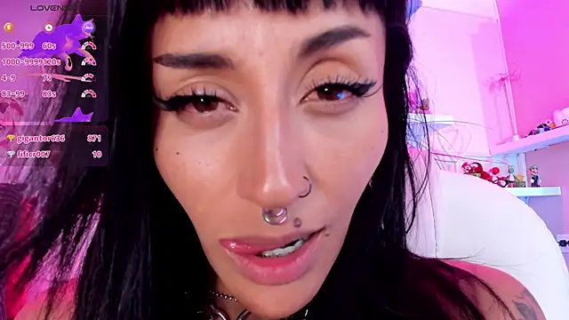 Valkiria ponce online show from February 2026 05:05:02 AM