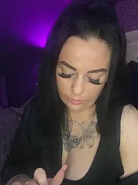 MissEssex online show from February 2025 11:31:02 AM