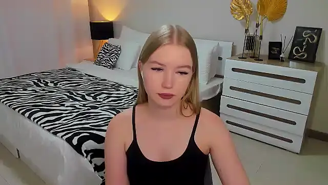 shy  lady online show from January 2025 09:36:01 PM