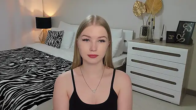 shy  lady online show from March 2025 09:24:01 PM