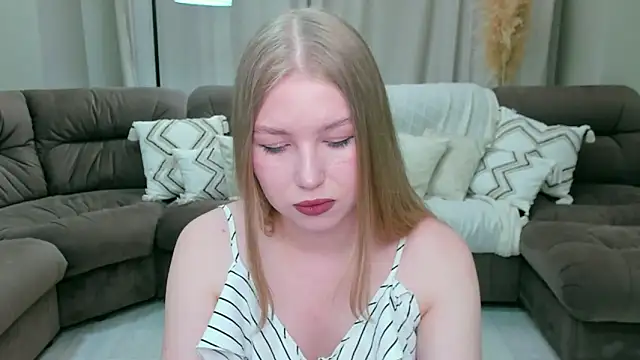 shy  lady online show from April 2026 06:36:01 PM