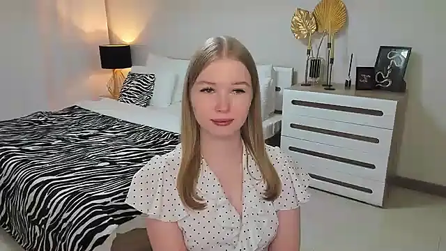 shy  lady online show from March 2025 01:12:01 AM