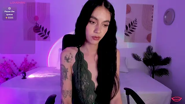 samy lewis online show from October 2025 04:03:01 AM