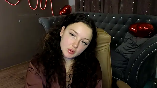 GloriNichols online show from March 2025 10:03:01 AM