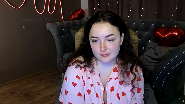 GloriNichols online show from March 2025 11:01:02 AM