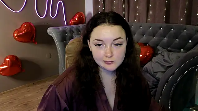 GloriNichols online show from February 2025 07:01:02 AM