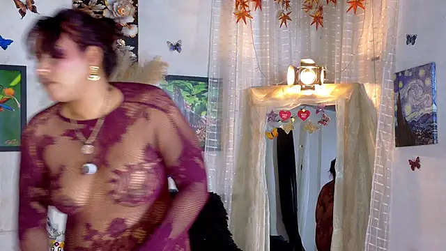 Kyara Queen online show from June 2026 06:28:01 PM