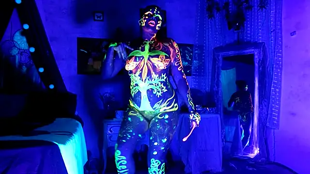 Kyara Queen online show from September 2025 10:01:02 PM