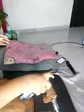 Lilithcaballero online show from November 2025 11:38:02 PM