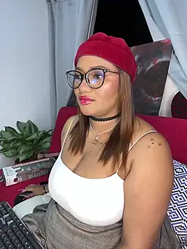 Snapshot of Lilithcaballero chatting on February 2025 04:08:02 AM Lilithcaballero online show from February 2025 04:08:02 AM