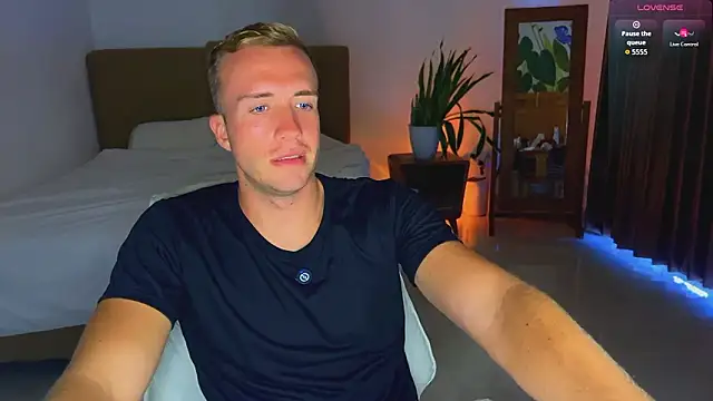 tommy cumfinger online show from March 2026 05:37:01 AM