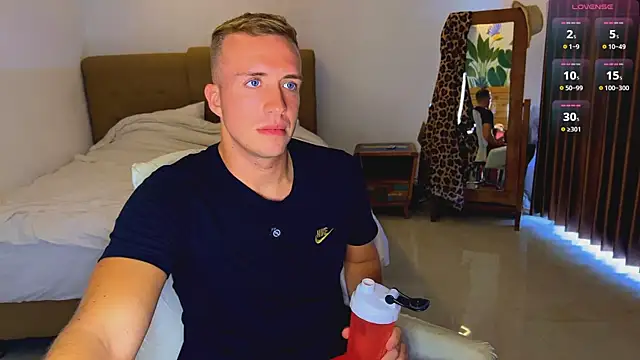 tommy cumfinger online show from May 2026 02:16:02 AM
