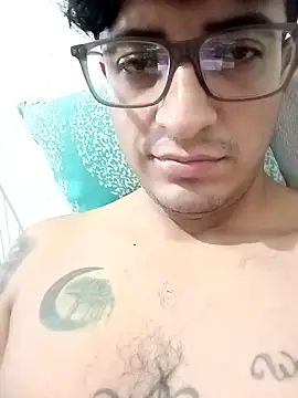 Snapshot of ale3J4a chatting on December 2025 02:33:01 PM ale3J4a online show from December 2025 02:33:01 PM