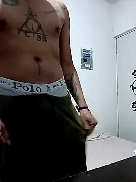 Snapshot of ale3J4a chatting on December 2025 05:30:02 AM ale3J4a online show from December 2025 05:30:02 AM