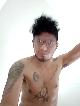 Snapshot of ale3J4a chatting on December 2025 05:47:02 PM ale3J4a online show from December 2025 05:47:02 PM