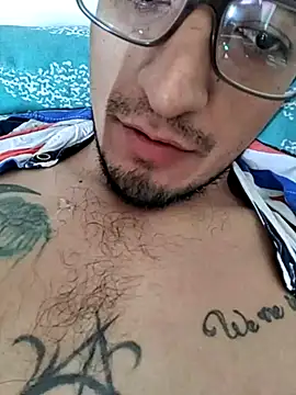 Snapshot of ale3J4a chatting on November 2025 06:19:01 PM ale3J4a online show from November 2025 06:19:01 PM