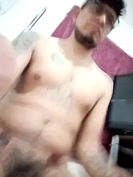 Snapshot of ale3J4a chatting on December 2025 07:43:02 AM ale3J4a online show from December 2025 07:43:02 AM