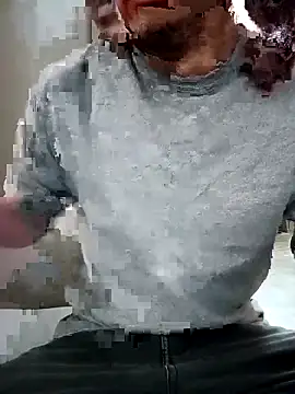 Snapshot of ale3J4a chatting on November 2025 04:00:02 PM ale3J4a online show from November 2025 04:00:02 PM