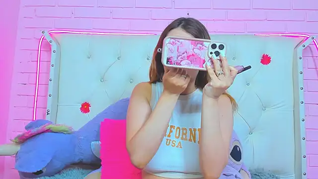 Melissa walker  online show from November 2025 11:47:02 AM